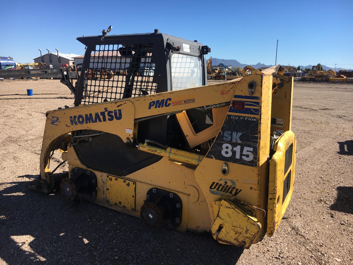 MINICARGADOR KOMATSU SK815